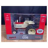 1/16 Farmall 1206 2021 NFTM NIB Ertl