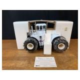 1/16 Big Bud 16V-747 Factory NIB DCP