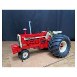 1/16 Farmall 1206 Customized