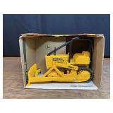 1/16 John Deere 450 Crawler NIB Ertl