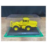 1/43 K-700 Tractor NIB Hachette