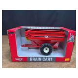 1/32 J&M Grain Cart NIB Ertl