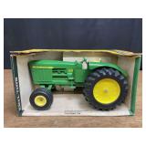 1/16 John Deere 5020 NIB Ertl