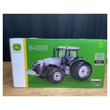 1/16 John Deere 8400R 100 Years Silver NIB Ertl