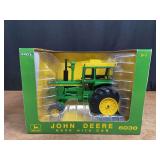 1/16 John Deere 6030 2004 Plow City NIB Ertl