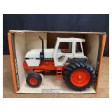 1/16 Case 2590 NIB Ertl
