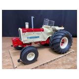 1/16 IH 1206 Customized