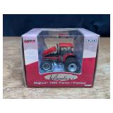 1/64 Case-IH Magnum 7250 Authentics NIB Ertl