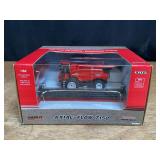 1/64 Case-IH 7150 Combine Prestige NIB Ertl