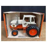 1/16 Case 2590 Collector NIB Ertl