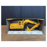 1/16 John Deere Excavator NIB Ertl
