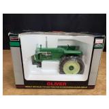 1/16 Oliver 770 NIB SC