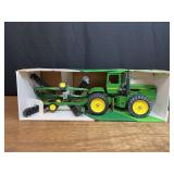 1/16 John Deere 8650 + Disk Set NIB Ertl