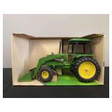 1/16 John Deere 2550 w/Loader NIB Ertl