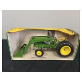 1/16 John Deere 2040 w/Loader NIB Ertl