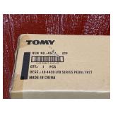 John Deere 4430 Gold Pedal Tractor NIB Ertl