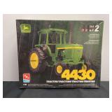 1/25 John Deere 4430 Model Kit NIB Ertl/AMT