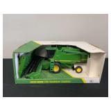 1/28 John Deere 9510 Combine NIB Ertl