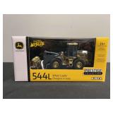 1/50 John Deere 544L Wheel Loader Gold Prestige NIB Ertl