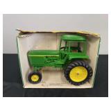 1/16 John Deere 4430 NIB Ertl
