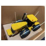 1/16 John Deere 9520 Industrial NIB Precision Engineering