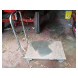 Hydraulic lift table