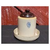 White Hall 1/2 Gallon Chicken Feeder