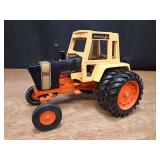1/16 Case 1070 Golden Demonstrator Ertl