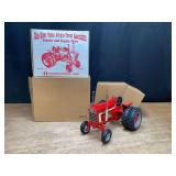 1/16 IH 1468 1995 Blue River Valley NIB Ertl