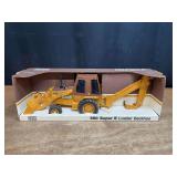 1/16 Case 580 Super E Backhoe NIB Ertl