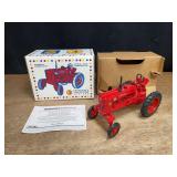 1/16 Farmall Super M-TA 1993 Iowa FFA NIB Ertl
