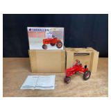 1/16 Farmall BN 2004 Iowa FFA NIB Ertl
