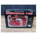 1/16 IH T-340 Collector NIB Ertl