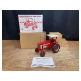 1/16 IH 1468 1995 Lafayette NIB Ertl