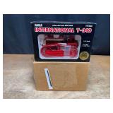 1/16 IH T-340 Crawler Dealer NIB Ertl