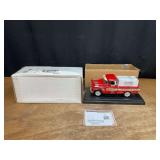 1/18 Farmall 560 Chevy Pickup NIB Ertl
