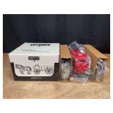 1/16 IH McCormick Wagon + Horse NIB SM