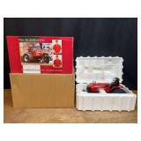 1/16 Case-IH Red Horse Puller NIB SC
