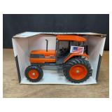 1/16 Kubota M-120 NIB SM
