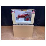 1/16 Farmall 350 2008 Wisconsin NIB SC