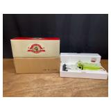 1/34 Mack Granite Dump Truck NIB 1st Gear