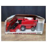 1/32 Case-IH 2166 Combine NIB Ertl