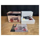 1/16 Farmall Regular Precision NIB Ertl
