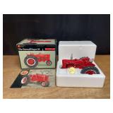 1/16 Farmall Super M Precision NIB Ertl