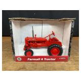 1/16 Farmall A NIB Ertl