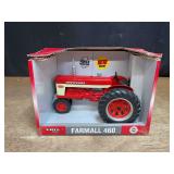 1/16 Farmall 460 NIB Ertl
