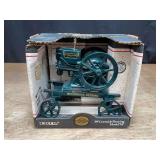 1/6 McCormick-Deering Model M Engine NIB Ertl