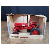 1/16 Farmall Cub NIB Ertl