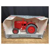 1/16 McCormick-Deering W-30 1998 Nashville NIB SC