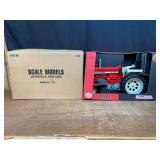 1/8 Farmall 1206 NIB SM